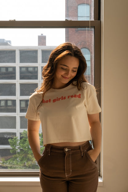 Hot Girls Read Books - Ivory Cropped T-Shirt / Bubble or Classic Font –  Happy Keeps