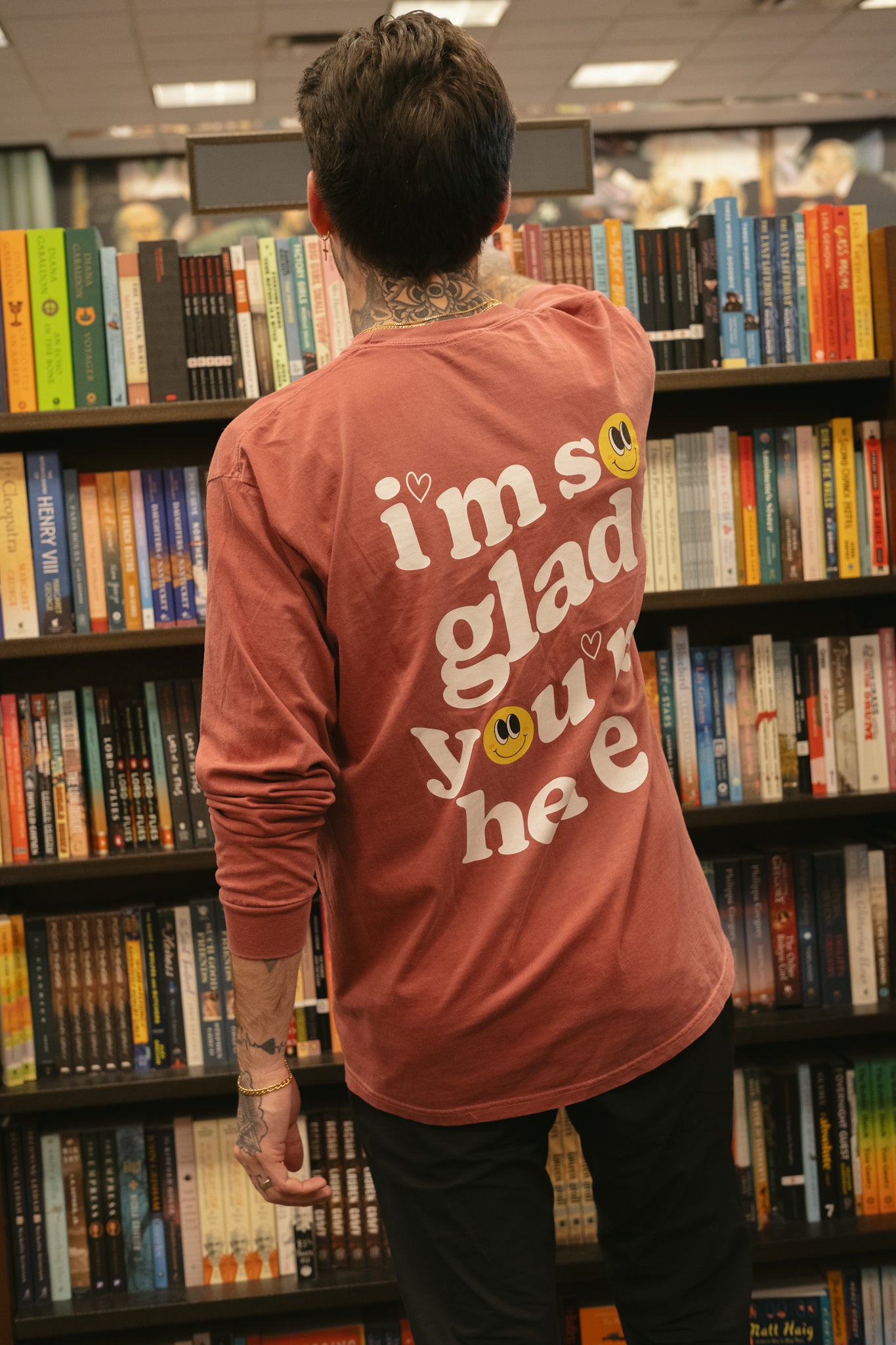 I’m so glad you’re here mental health awareness crewneck suicide prevention aesthetic design Crewneck small business long sleeve t shirt 